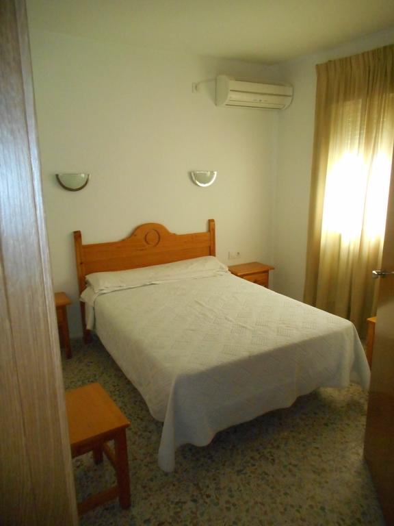 Hostal Paco Pepe Conil De La Frontera Exterior photo