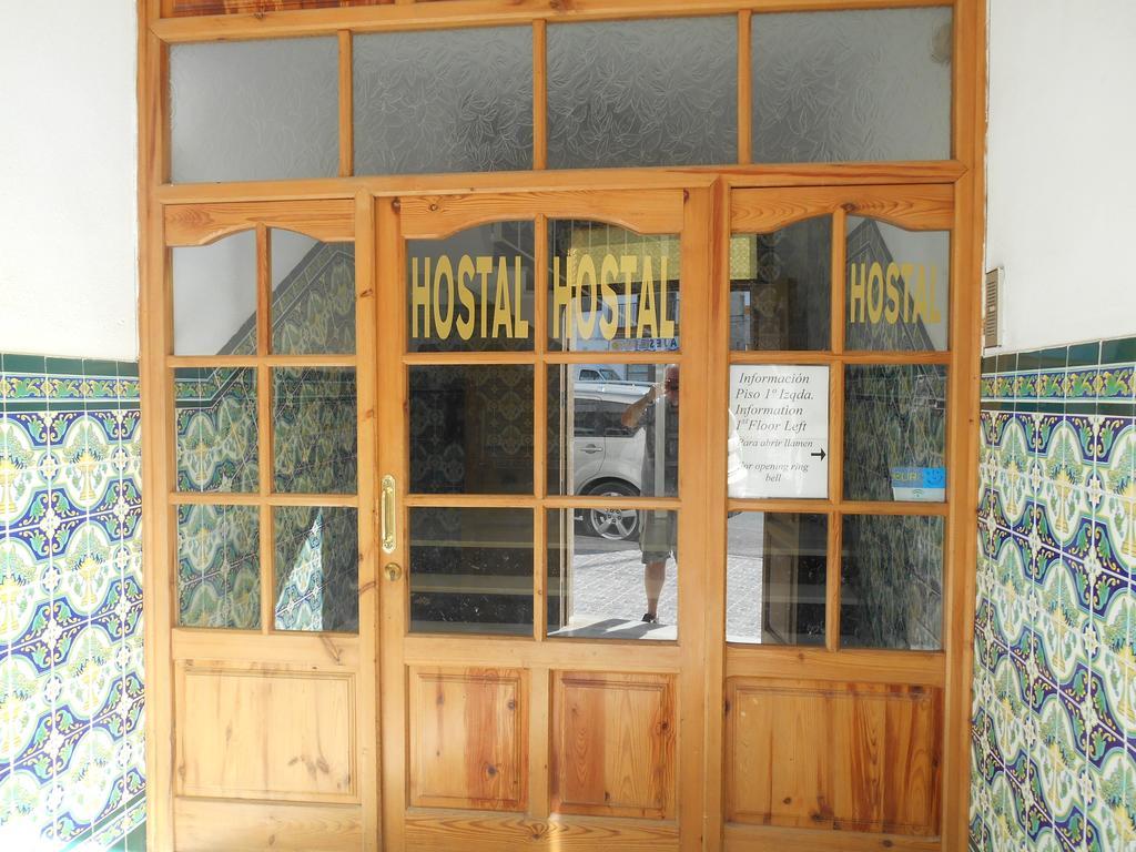 Hostal Paco Pepe Conil De La Frontera Exterior photo