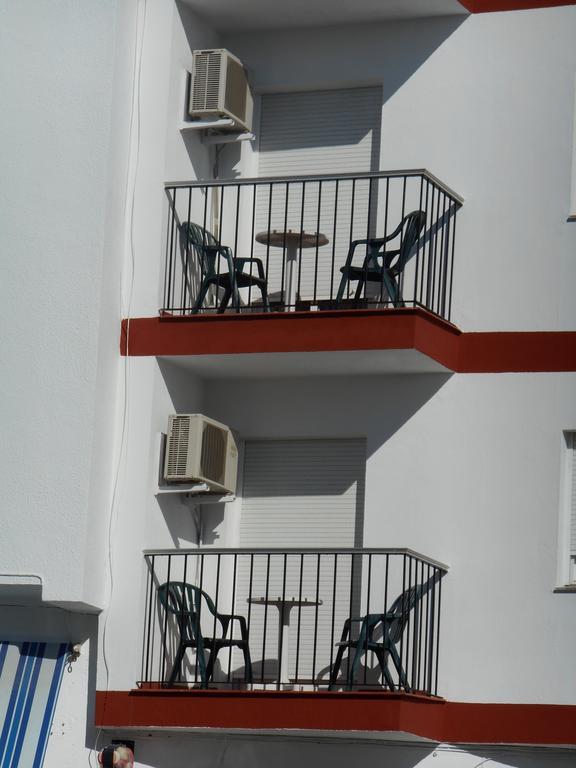 Hostal Paco Pepe Conil De La Frontera Exterior photo