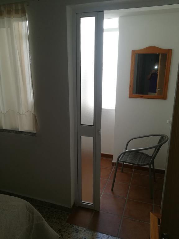 Hostal Paco Pepe Conil De La Frontera Exterior photo