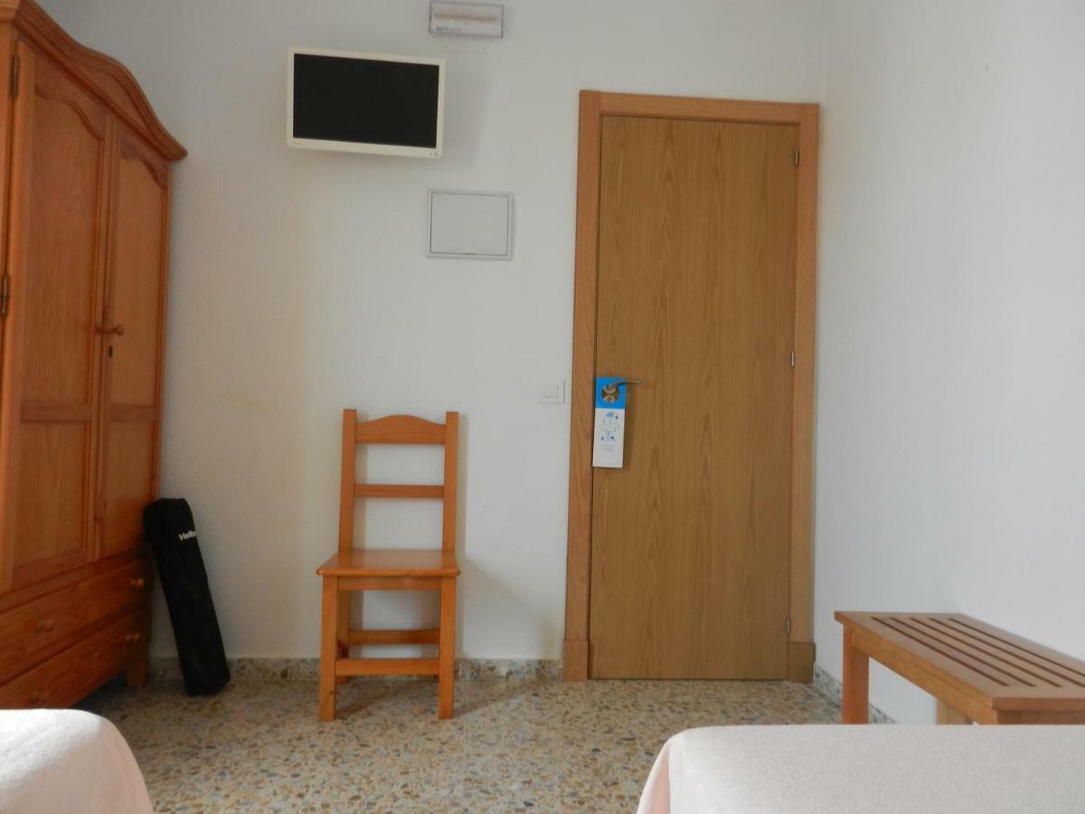 Hostal Paco Pepe Conil De La Frontera Exterior photo